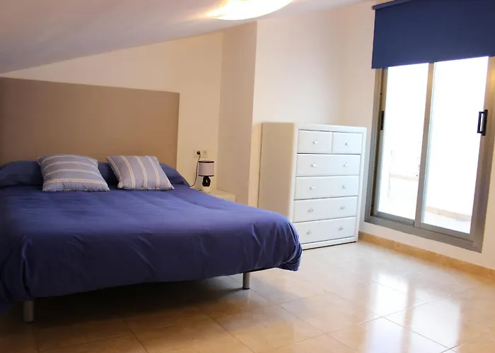 Holiday Apartments Malvarrosa Beach